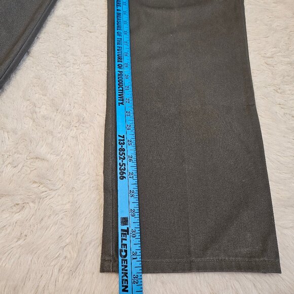 Vintage Levi's Men's Gray Chino Relax Fit Flat Front Pants W34L32 - Picture 7 of 9
